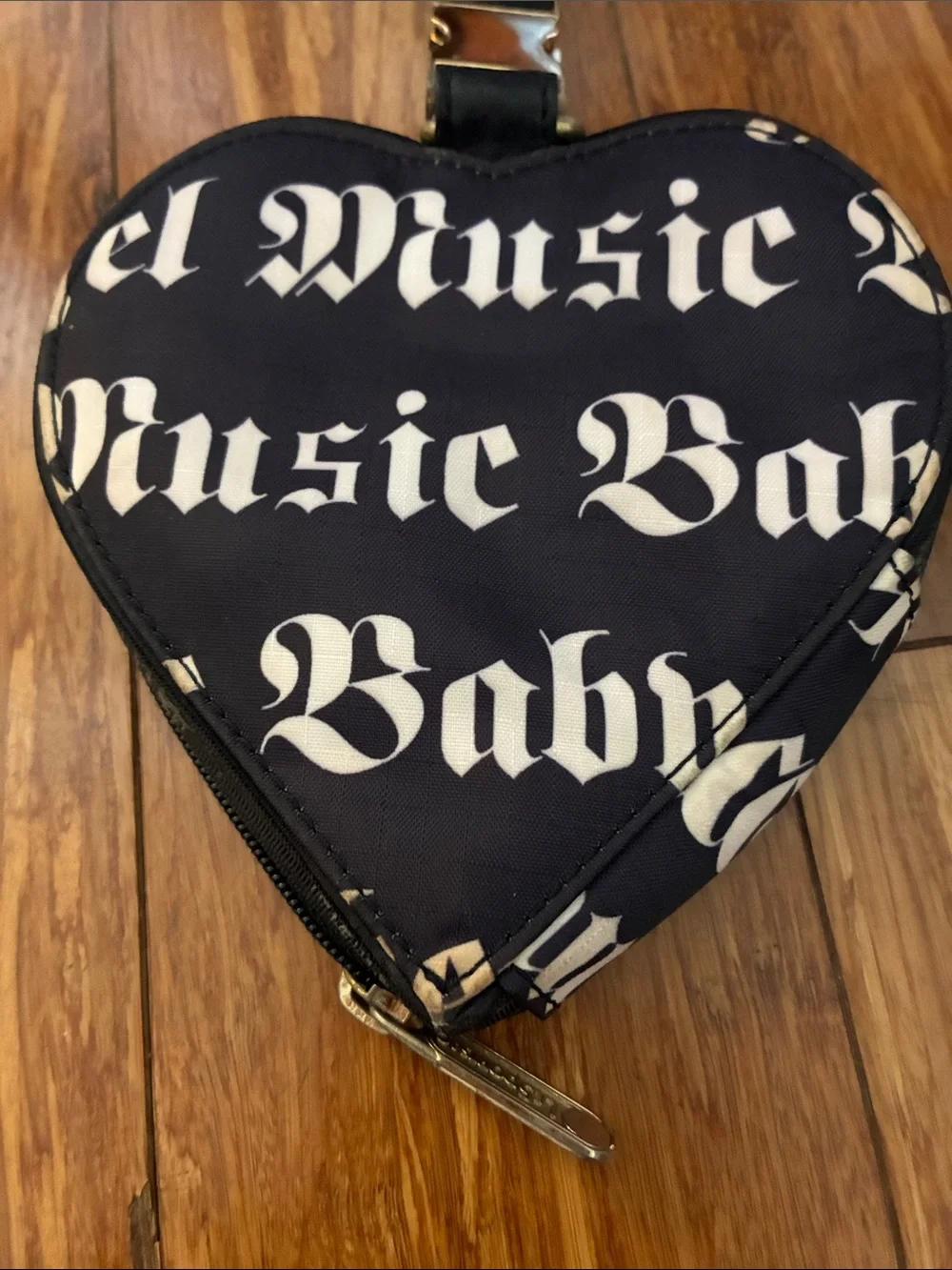 LeSportsac LAMB Vintage Black Heart Wristlet Love Angel Music Baby coin purse